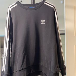 Adidas pullover in great condition!